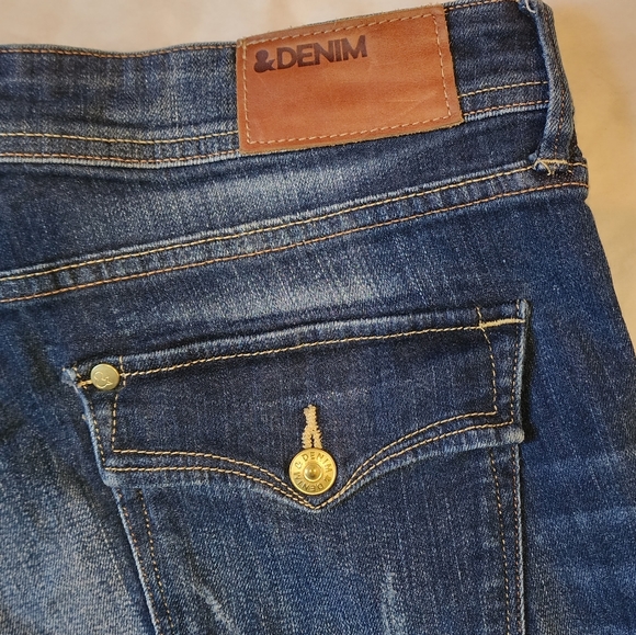 EUC H&M & Denim Jeans Shorts Folded Hem Size 8 - Picture 3 of 9